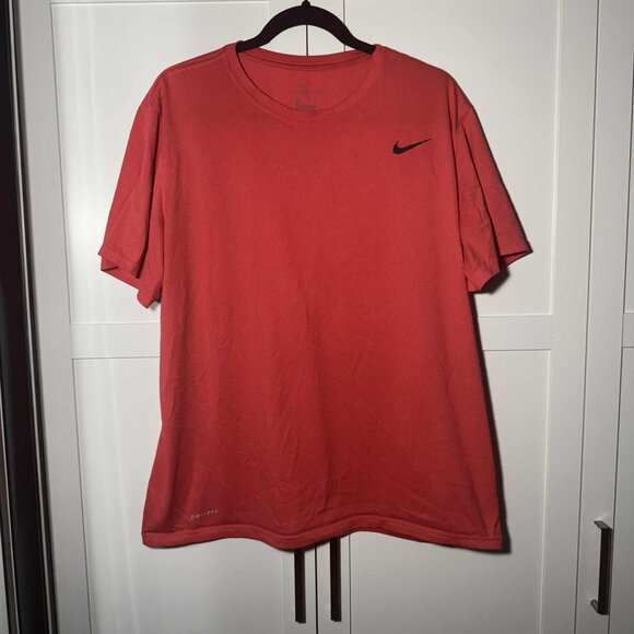 Nike Men’s T-Shirt Short Sleeve Red XL - Picture 1 of 6